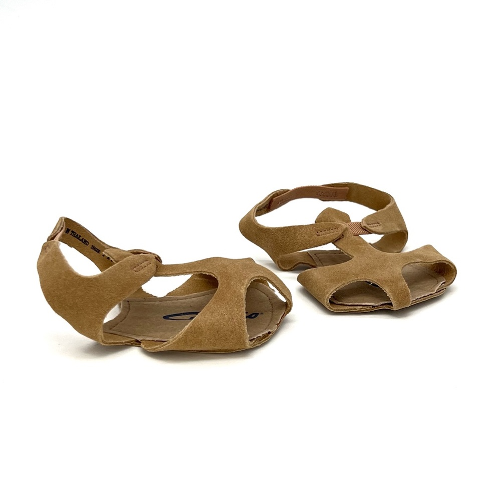 Capezio Tan Sandals Strappy Open-Toe Design